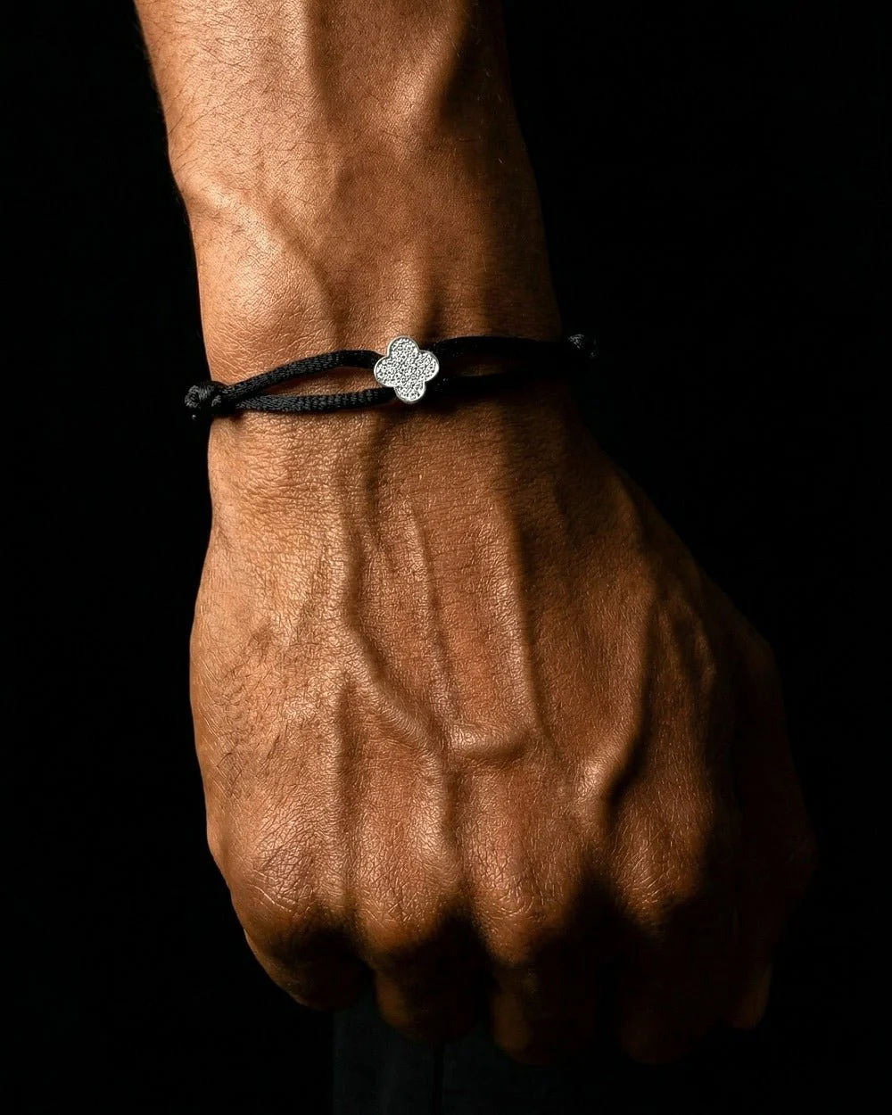 MOISSANITE ICED CLOVER CORD BRACELET. - Image 3