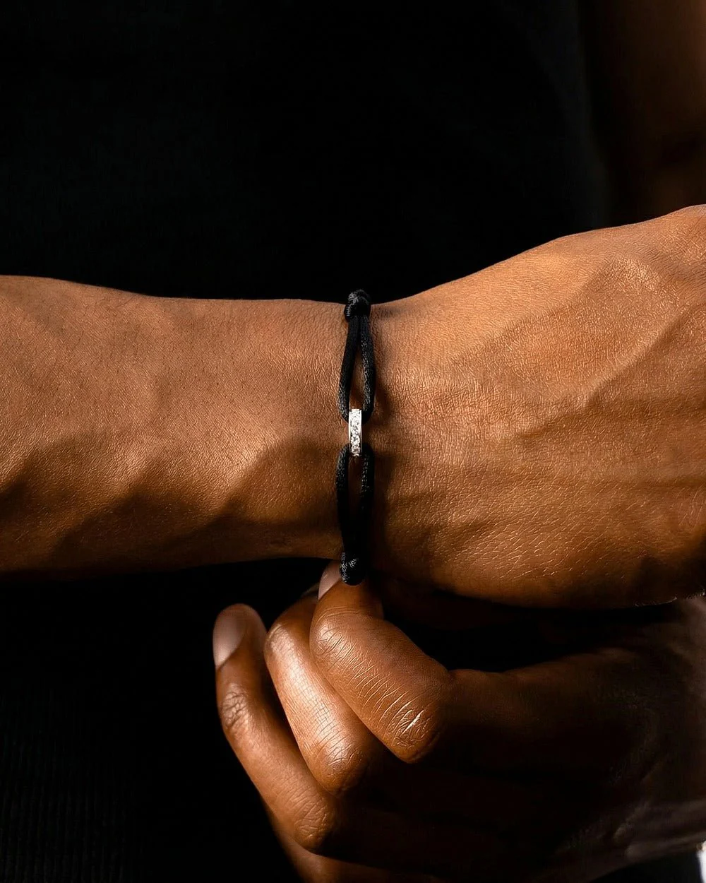 MOISSANITE INFINITY RING CORD BRACELET. - Image 4