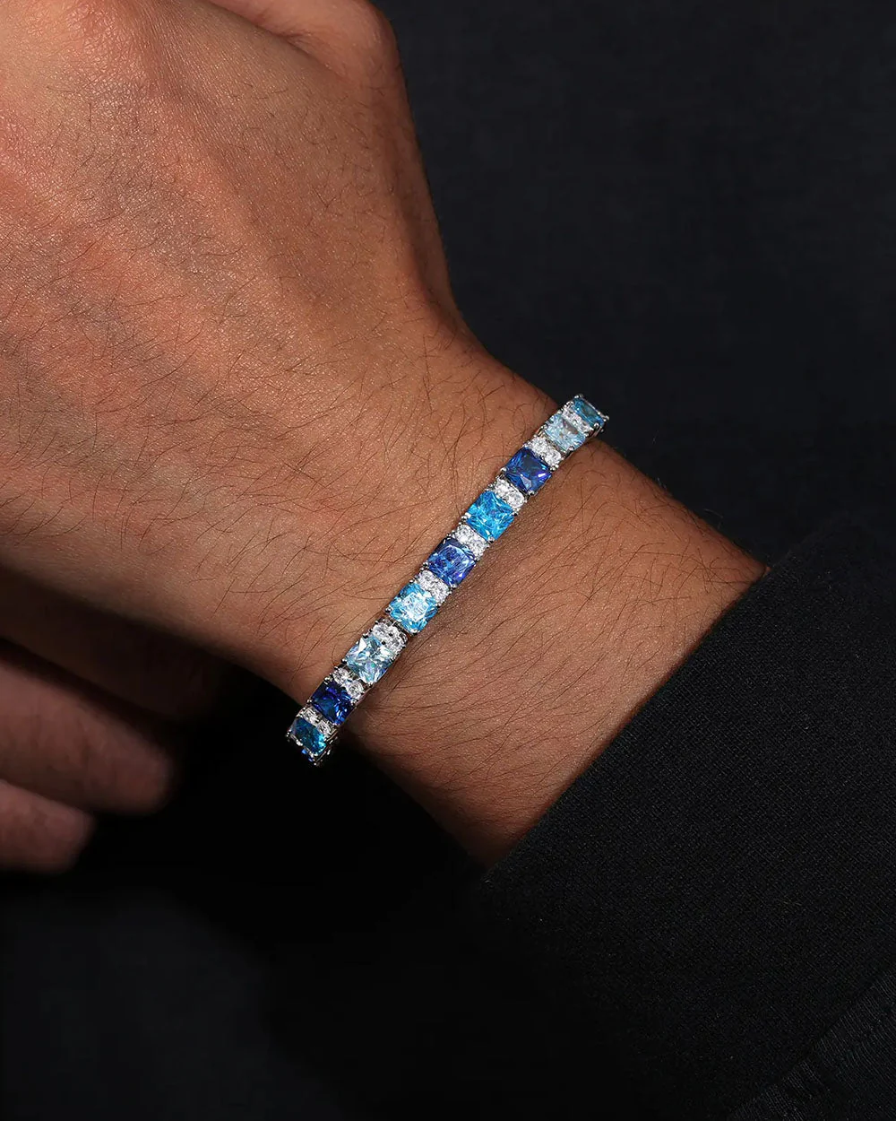 MOISSANITE OCEAN BLUE STONES BRACELET. - Image 3