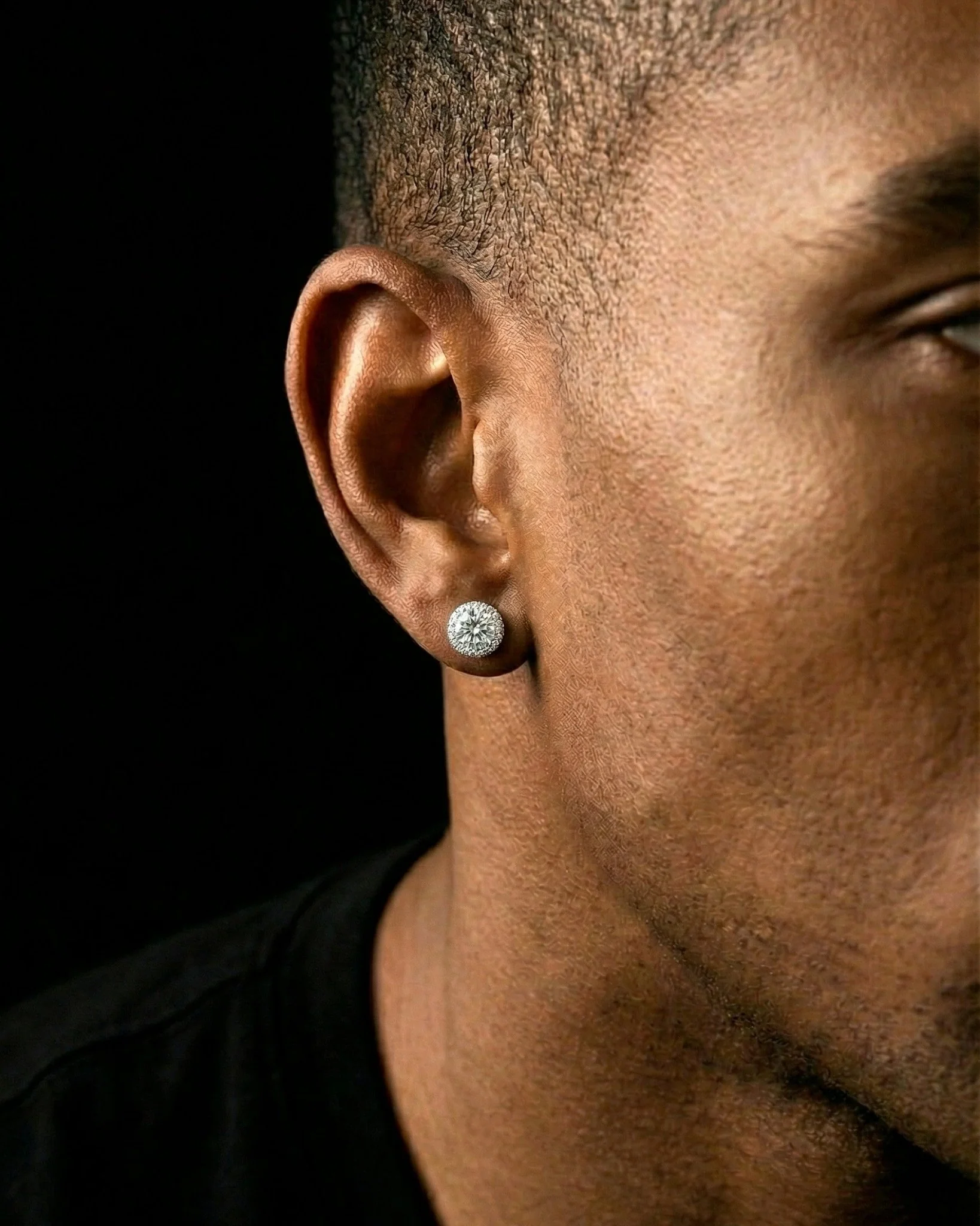 MOISSANITE ROYAL STUDS. - Image 3